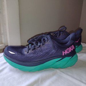 Hoka Clifton 8 Women's Sz 6 (nearly new)